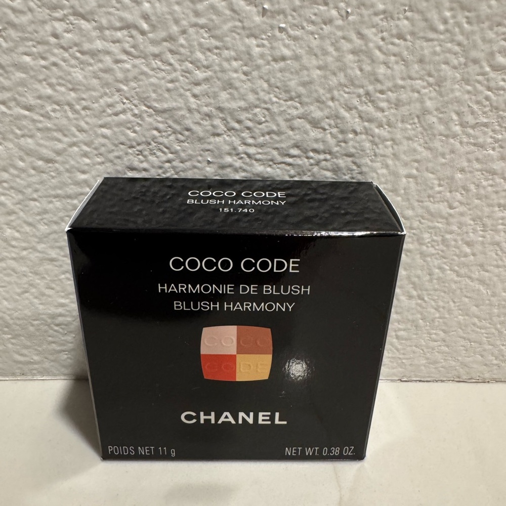 CHANEL Powder Blush Harmony in Black